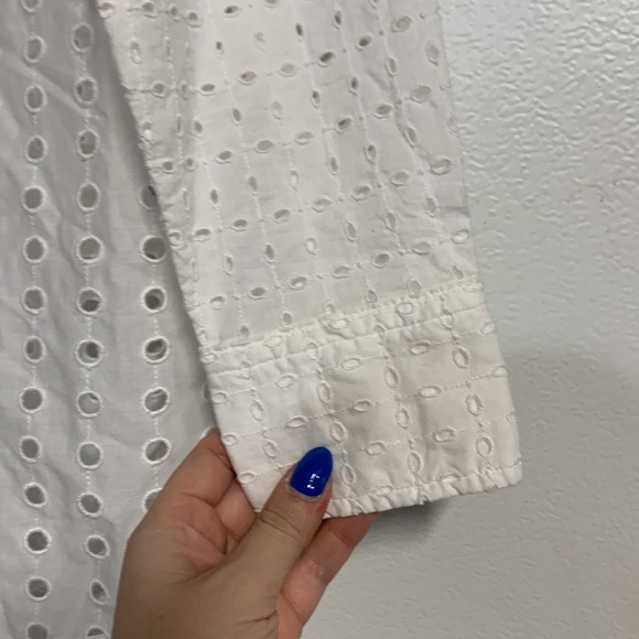 J CREW WOMENS WHITE EYELET BUTTON UP SHIRT BLOUSE 6 LONG SLEEVE - Picture 4 of 7